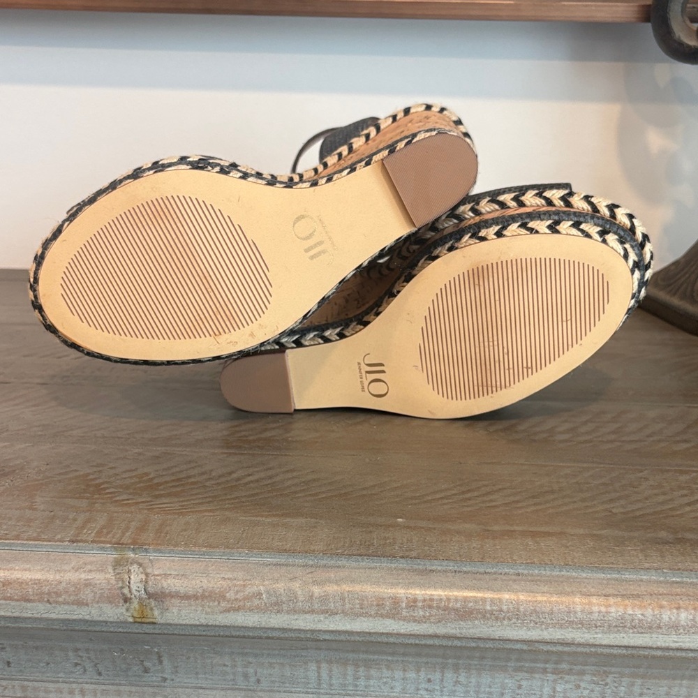 J Lo Black Wedge Sandals (size 10) - Picture 7 of 10